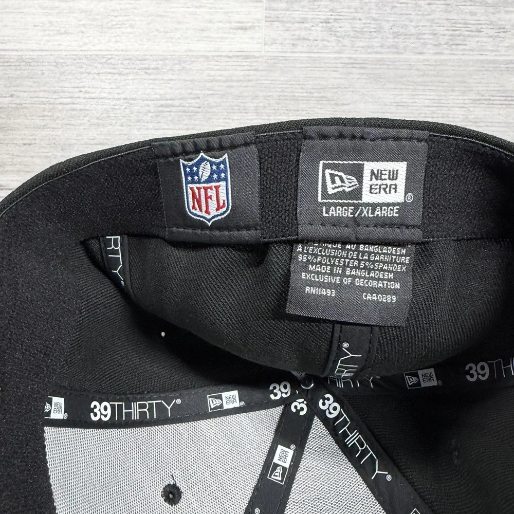 New Era 39Thirty Las Vegas Raiders Gothic Script L/XL‎ Black Flex Fit Hat NWT